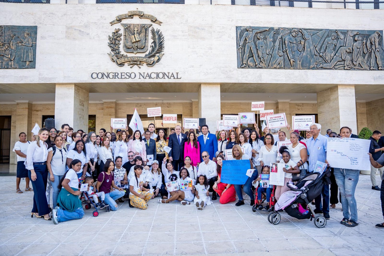 Senado recibe anteproyecto de ley para la atención integral de la salud ...
