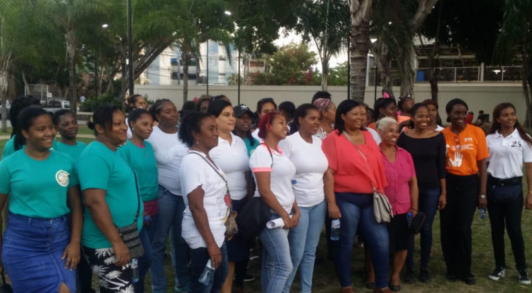 Ana Alfonseca realiza marcha sobre la no violencia contra la mujer