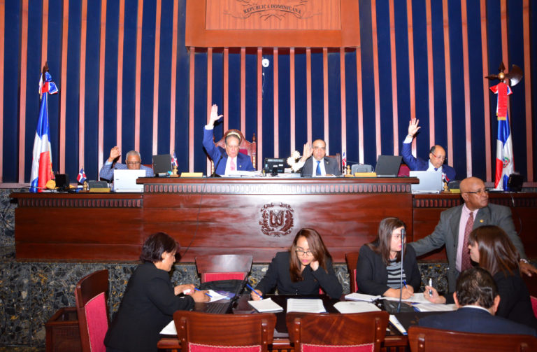 Senado aprueba en primera lectura proyecto de ley que crea Aulas con el Sistema Braille  para personas con Discapacidad Visual