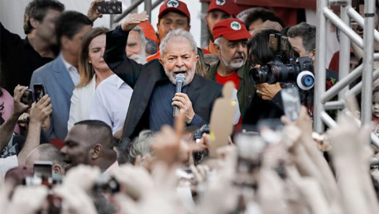 Líderes políticos de Latinoamérica celebran liberación del expresidente Lula Da Silva