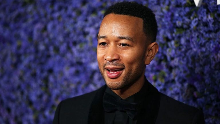 John Leyend es el hombre más sexy según la revista People