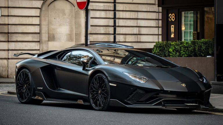VÍDEO: Padre e hijo imprimen en 3D un Lamborghini y se llevan una sorpresa para Navidad de la marca italiana