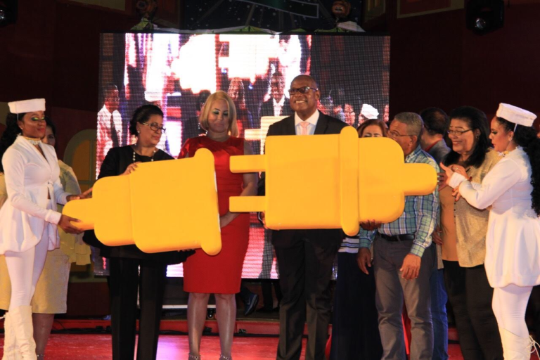 ASDE deja abierto el parque de luces”Vive la Navidad”