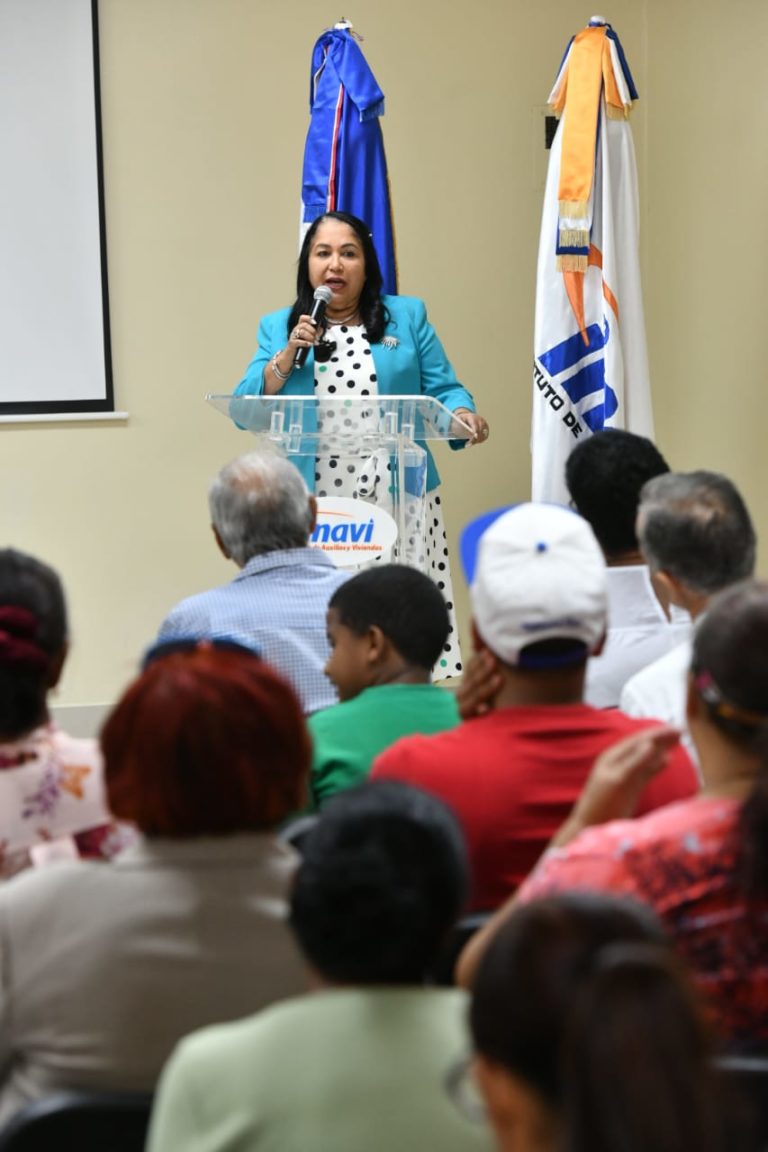 Entregan a 316 jubilados de diferentes instituciones públicas más de 2 millones de pesos