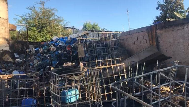 Aún no hay estimado de pérdidas por fuego que afectó negocio venta de tinacos