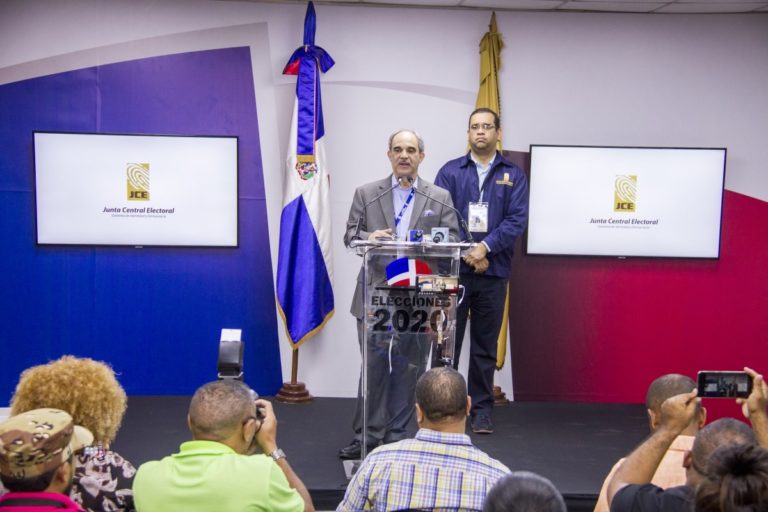 JCE concluye prueba parcial en 28 municipios; prueban nuevas funcionalidades y mejoras del modelo de Voto Automatizado