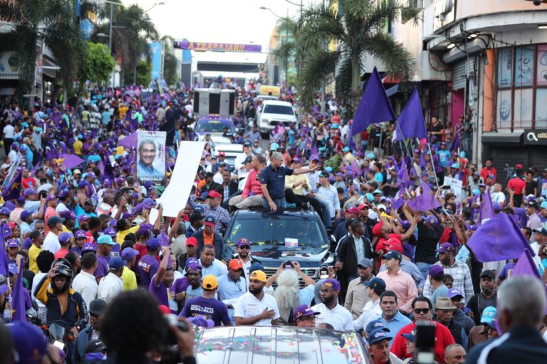 Gonzalo: le vamos a pasar el rolo a la oposición en febrero, y después en mayo .