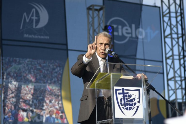 Ezequiel Molina dice RD merece vivir en paz y pide respetar JCE y Altas Cortes