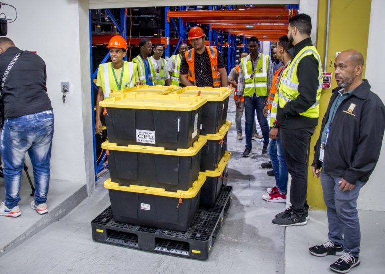 JCE inicia proceso de personalización de 9,757 equipos del Voto Automatizado para Elecciones Municipales 2020