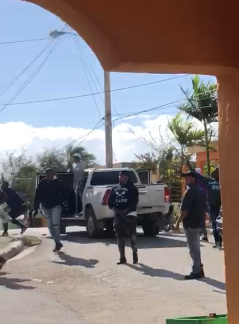 VIDEO | Enfrentamiento a tiros entre militantes del PLD y PRM deja varios heridos en Enriquillo