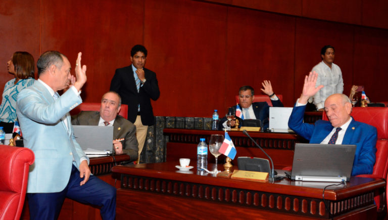 El Senado declara de urgencia y aprueba en dos lecturas consecutivas proyecto de ley que Regula el Sistema Penitenciario y Correccional en la República Dominicana