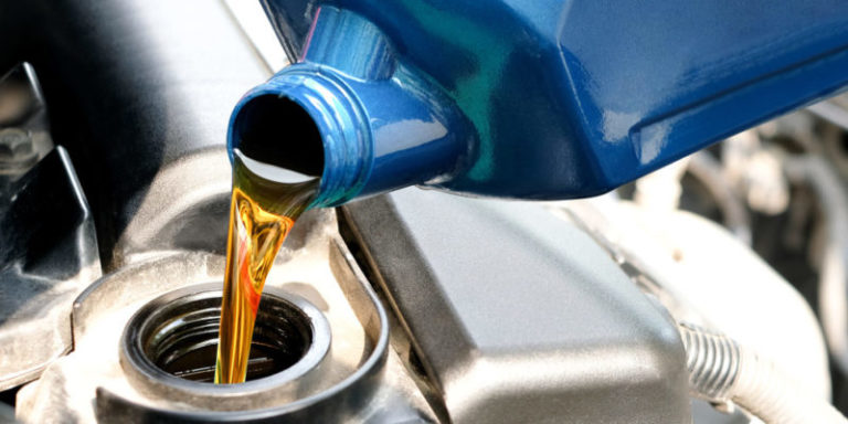 Se desploman los precios de los combustibles; gasolina baja 22.80 por galón