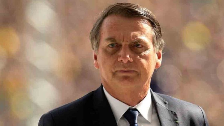 Jair Bolsonaro da positivo al coronavirus y «está bajo estricta vigilancia médica»