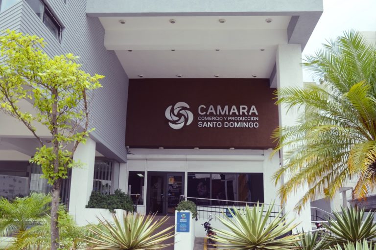 Cámara de Comercio de Santo Domingo sólo tramitará transacciones en línea a partir del martes 24 de marzo.