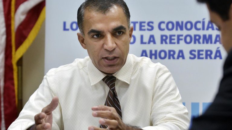 En medio de crisis por coronavirus renuncia Secretario Salud de Puerto Rico