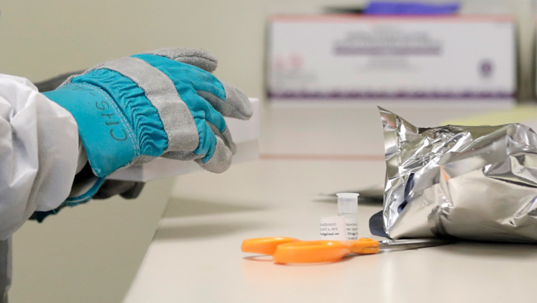 Anuncian éxito de primeras pruebas de vacuna contra el coronavirus en Francia