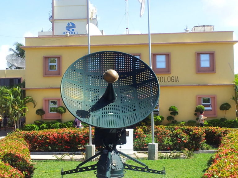 AGUACEROS Y TORMENTAS ELÉCTRICAS POR VAGUADA