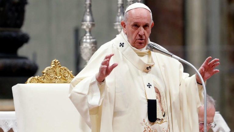 Papa Francisco convoca a rezo mundial por el fin de la pandemia