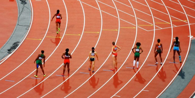Federación de atletismo de EE.UU. pide el aplazamiento de Juegos Olímpicos de Tokio por COVID-19