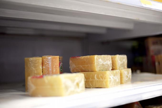 Productos de higiene se agotan por demanda ante coronavirus