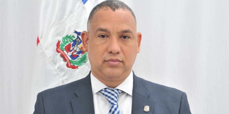Diputado Alexis Jiménez deplora falta de agua en Santo Domingo Este