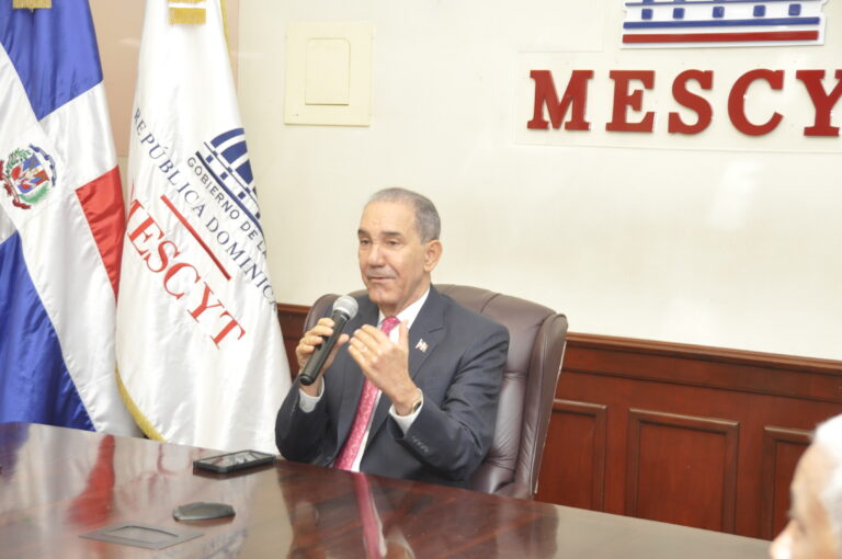 MESCYT fomenta burocracia cero a través de la creación de la Ventanilla Única de Educación