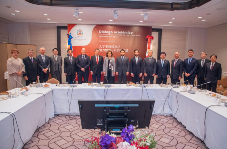 Importantes universidades de Japón interesadas en colaborar con R.D