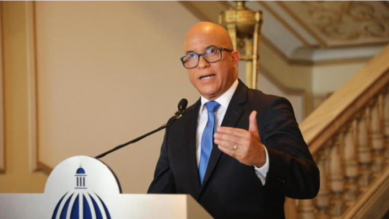 El vocero de la Presidencia, Homero Figueroa, desmiente información falsa sobre el río Masacre y el canal haitiano