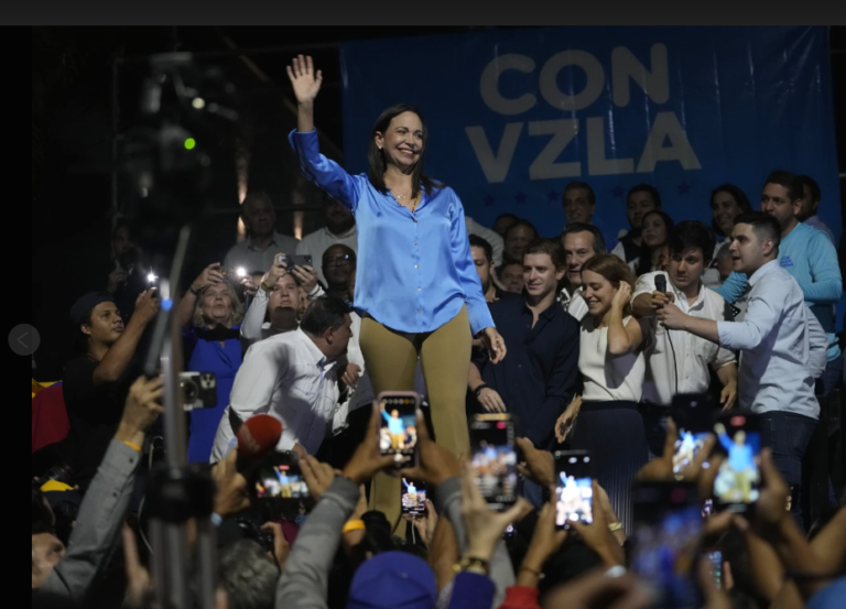 Machado se declara ganadora de primarias opositoras en Venezuela, tras conocer primeros resultados