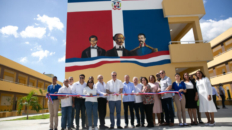 Buenas noticias para Ciudad Juan Bosch  inauguran Politécnico Evangelina Santos de Bergés