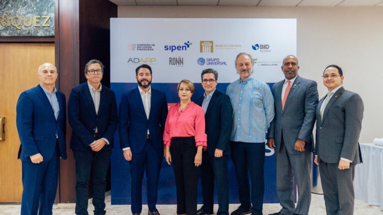 Sipen realiza mesa de diálogo sobre pensiones inclusivas