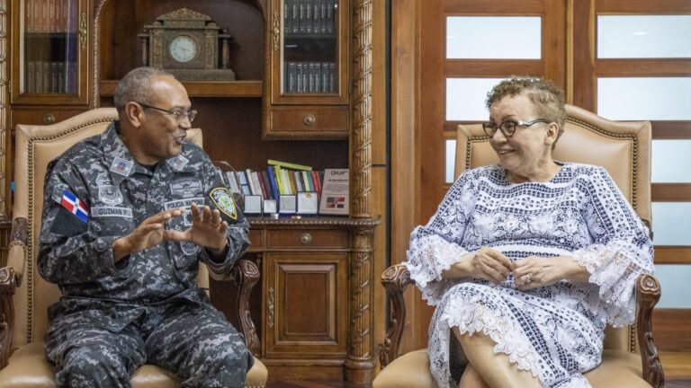 Procuradora Miriam Germán Brito recibe visita del nuevo director general de la Policía Nacional