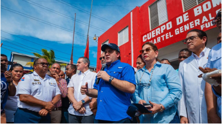 Ministro Paliza exhorta a trabajar en unidad atendiendo familias afectadas sin mirar colores partidarios