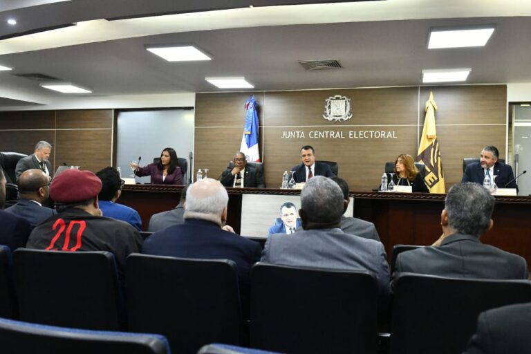 Pleno JCE otorga un plazo de dos días para que entidades políticas revisen alianzas depositadas para elecciones febrero 2024