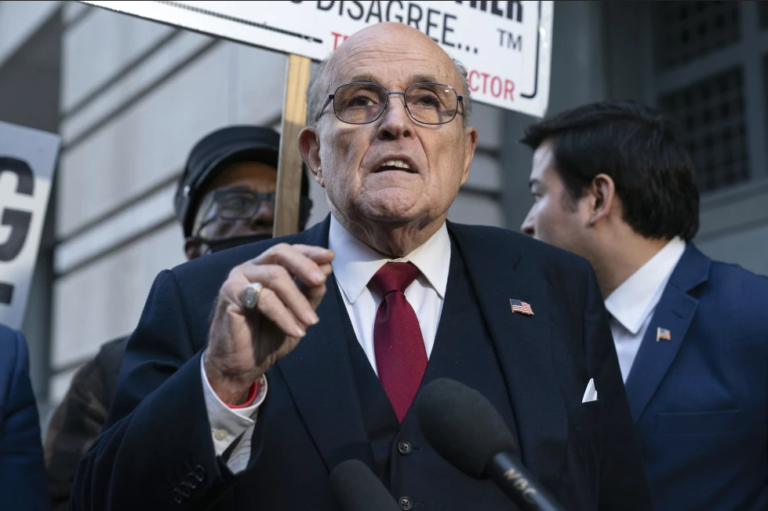 Giuliani se declara en quiebra tras la condena a pagar 148 millones de dólares