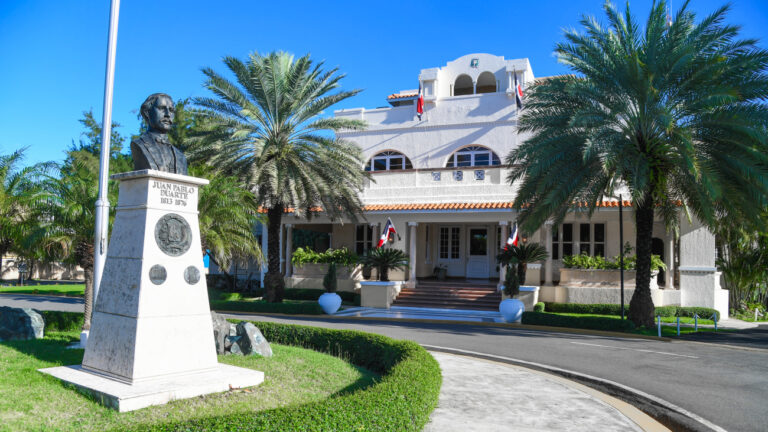 Mirex da seguimiento a situación en Ecuador para proteger a dominicanos en ese país