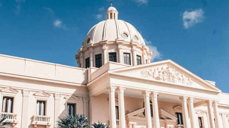 Presidente Abinader declara duelo nacional por el fallecimiento del embajador Dannenberg Castellanos