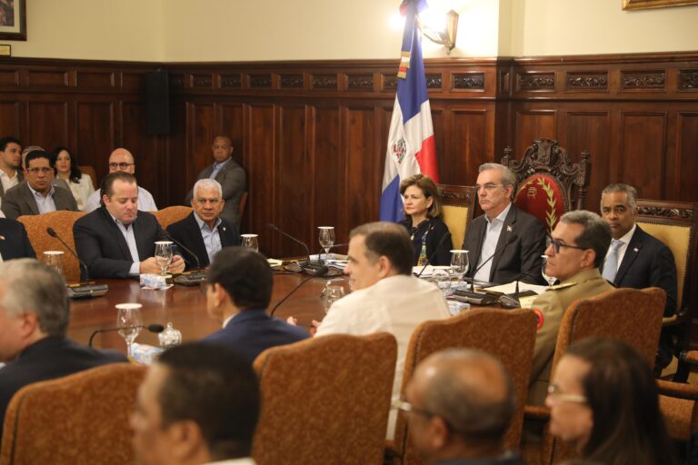 Presidente Abinader observa proyecto de Ley de la Cámara de Cuentas