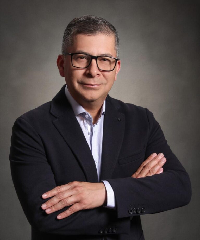 Poder Ejecutivo designa a Luis Ernesto García Hernández como nuevo Comisionado Ejecutivo para Reforma Policial