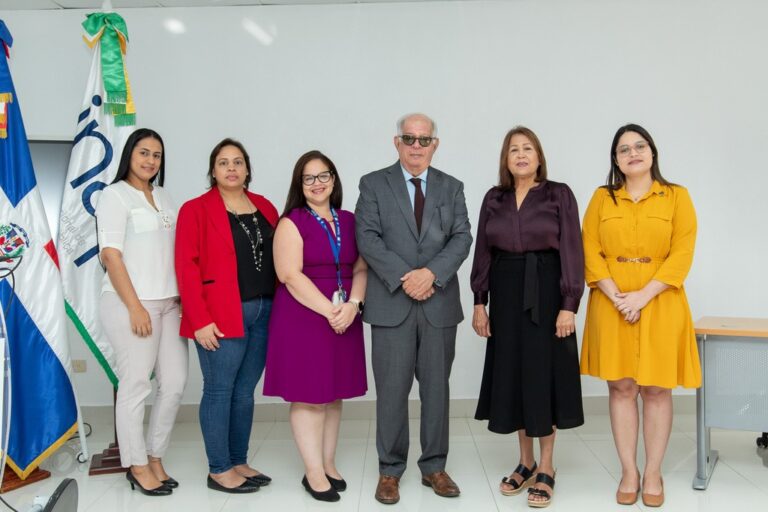 Instituto Nacional de Migración (INM RD) reconocido por sus logros en la capacitación del equipo interno