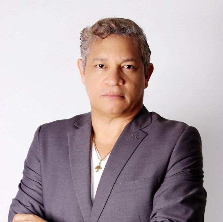 Miguel Alcántara: Un Talento Multifacético con el Potencial de Ser el Nuevo Director General del Grupo Telemicro