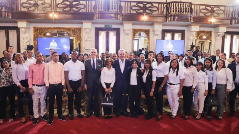 Programa de Empleabilidad Juvenil del Ministerio de Trabajo transforma la vida de jóvenes con su primer empleo