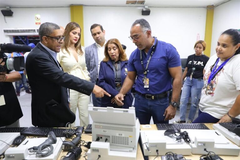 JCE emite  resolución No.  11-2024 sobre el uso de relaciones de votación de contingencia en ausencia de los EDET