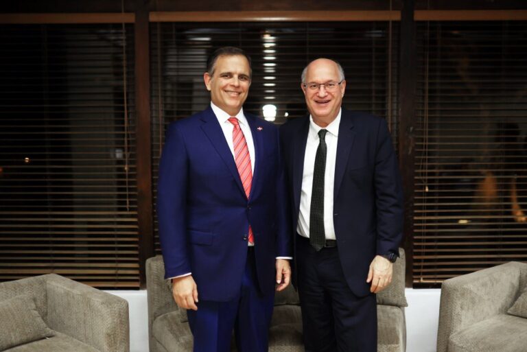 Ministro Vicente y presidente del BID tratan temas de desarrollo e impacto para el país