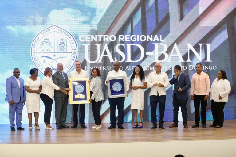 Gobierno inaugura extensión de la UASD en Baní para beneficio de 1,900 estudiantes.