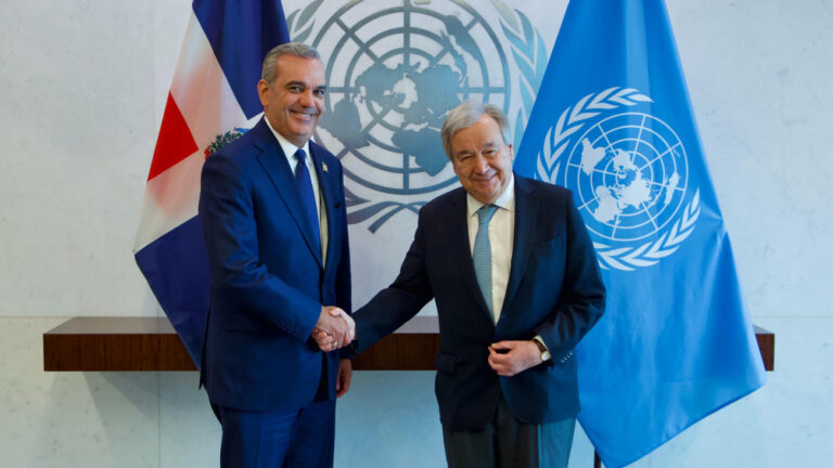 Presidente Abinader regresa al país tras pronunciar discurso ante la ONU