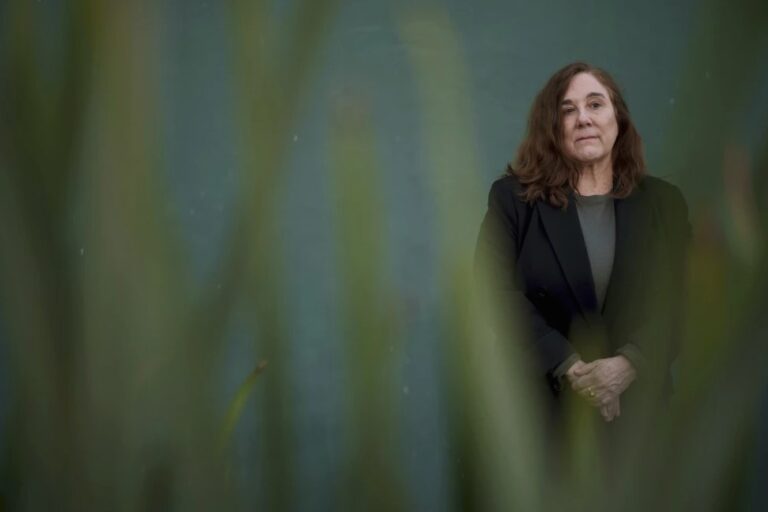 Víctimas de monjas católicas dependen unas de otras tras ser ignoradas en crisis de abuso sexual