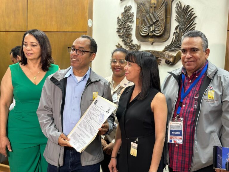 Guillermo Moreno ya está inscrito en la JCE como candidato a senador del Distrito Nacional