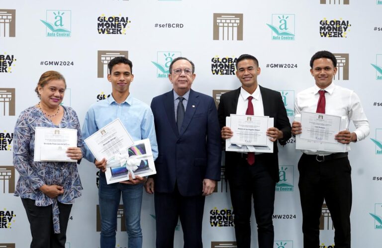 BCRD celebró la premiación de la 11º competencia académica “Economistas del Futuro”
