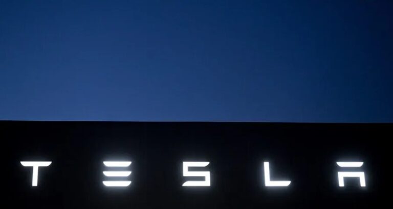 Elon Musk anuncia por correo electrónico el despido de unos 15.000 trabajadores de Tesla